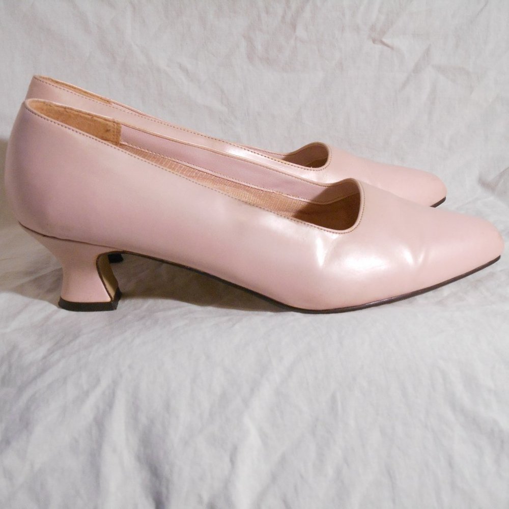 Light Pink Heels - Womens Size 10 - Cleaned, Sanitized, Polished
